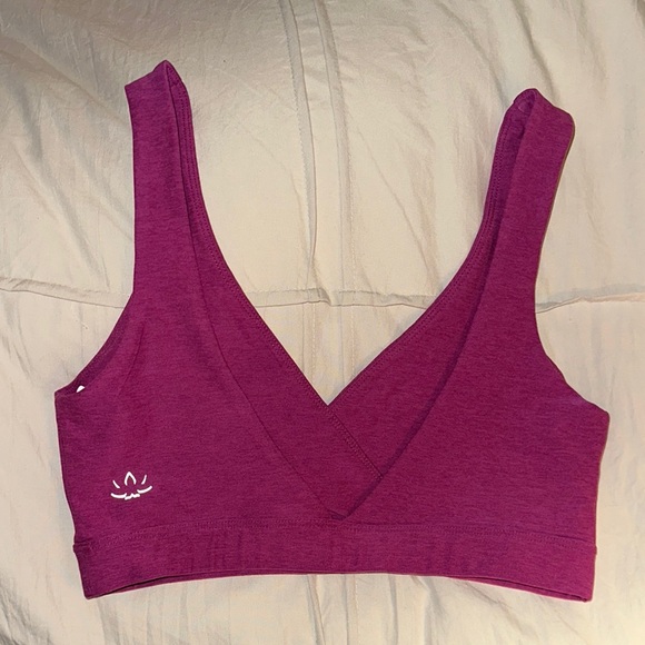 Beyond Yoga Spacedye crossover bra NWOT - Picture 3 of 3